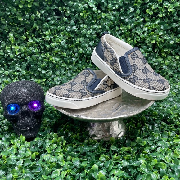 Unisex Gucci toddler sneakers Size 23, US size 7 - Picture 2 of 6